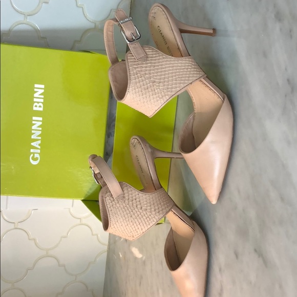 Gianni Bini shoes - Picture 2 of 3